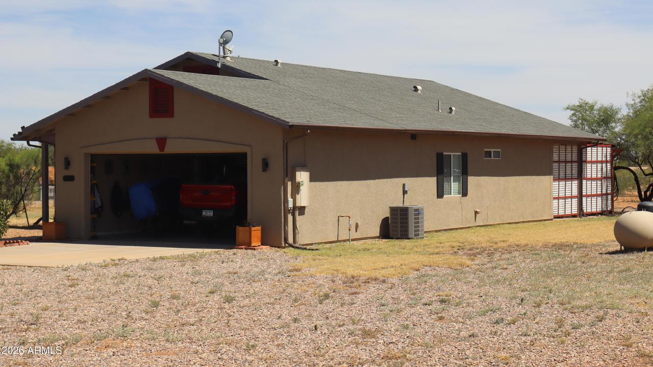 556 E Camino De Tundra, Huachuca City, AZ 85616