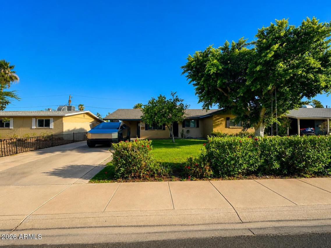803 W 18th St., Tempe, AZ 85281