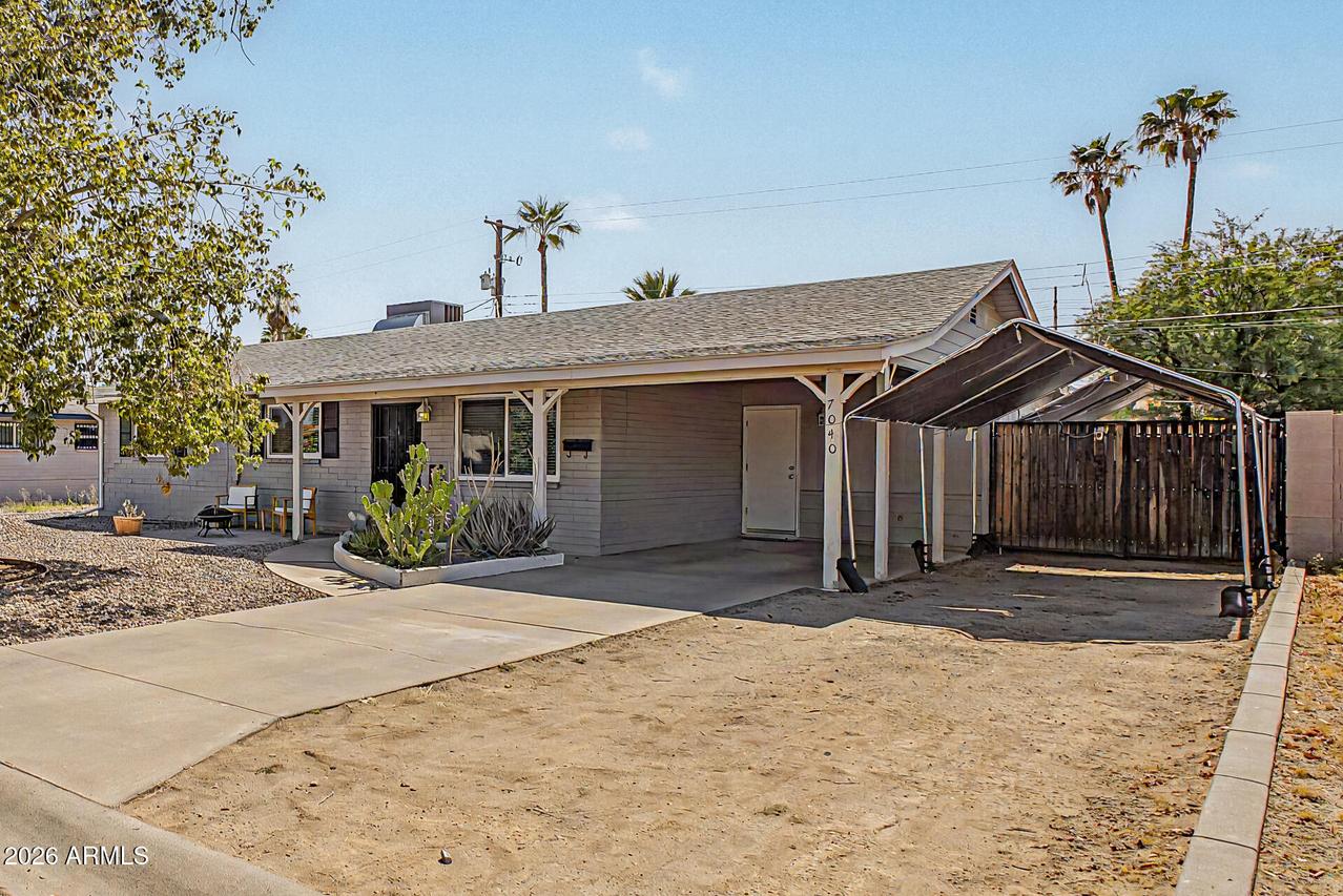 7040 N 22nd Dr., Phoenix, AZ 85021