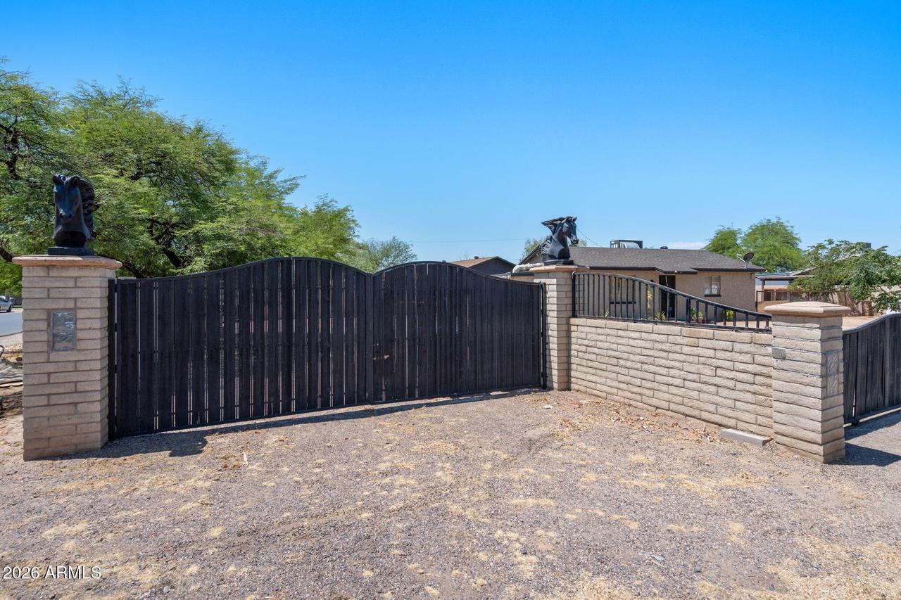 2939 E Angela Dr., Phoenix, AZ 85032