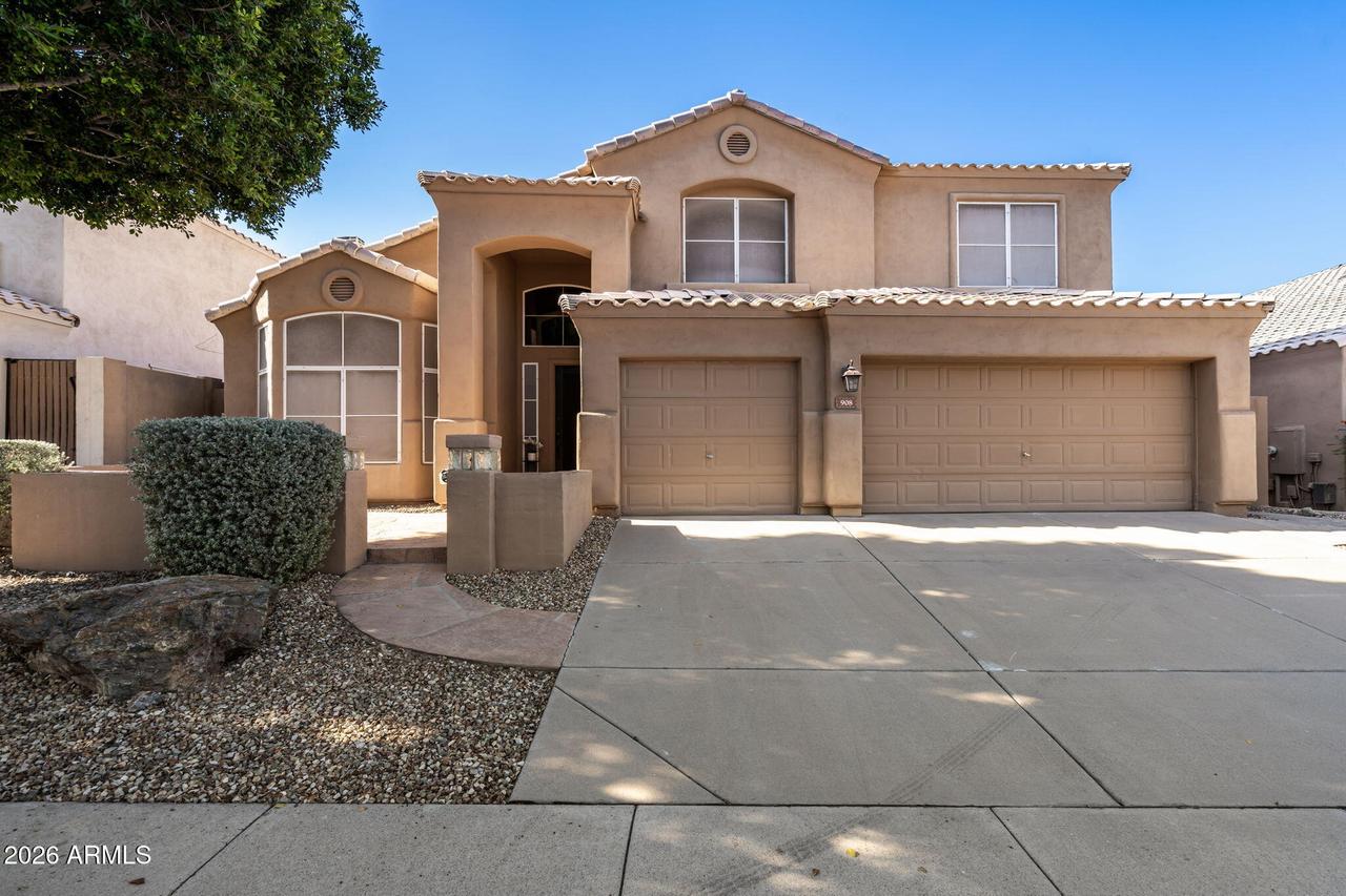 908 E Mountain Sage Dr., Phoenix, AZ 85048
