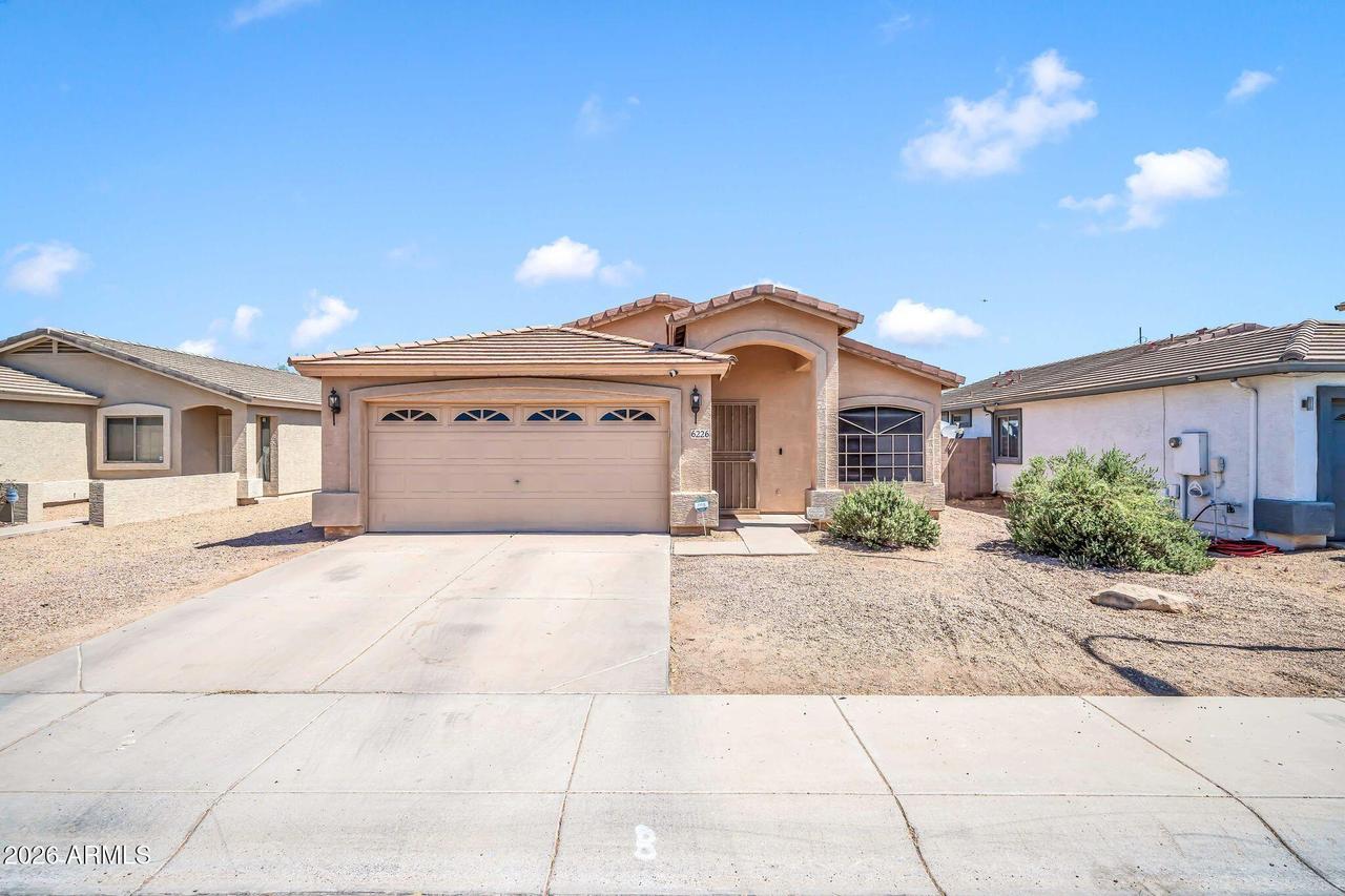 6226 W Illini St., Phoenix, AZ 85043