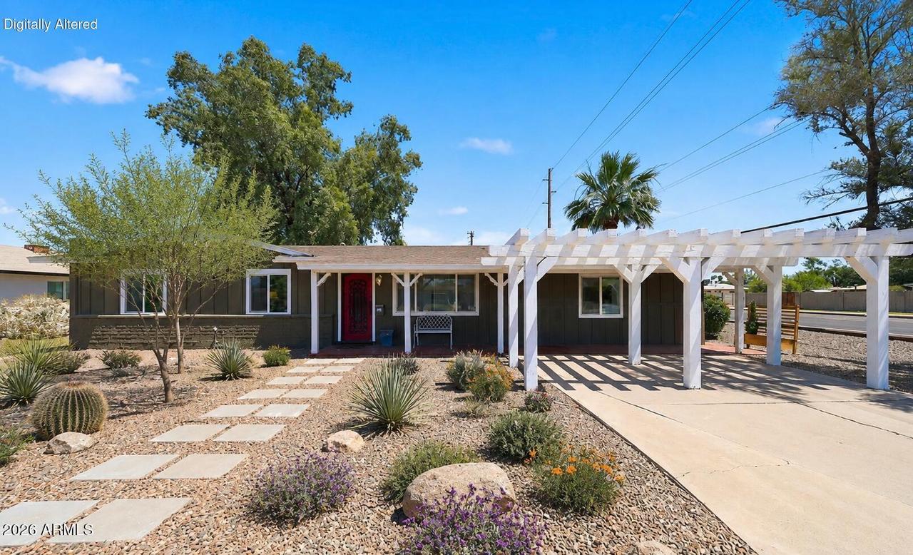 2302 W Berridge Ln., Phoenix, AZ 85015