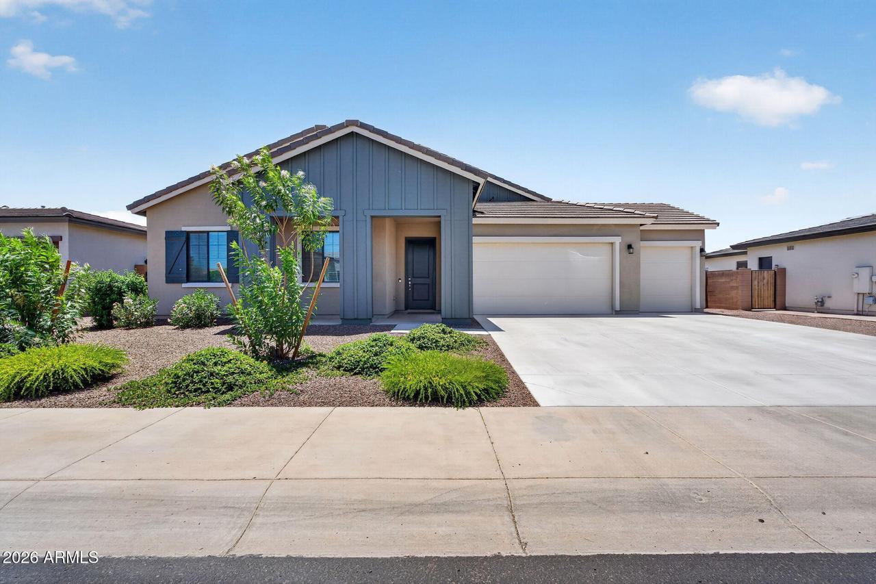 8025 W Gardenia Ave., Glendale, AZ 85303