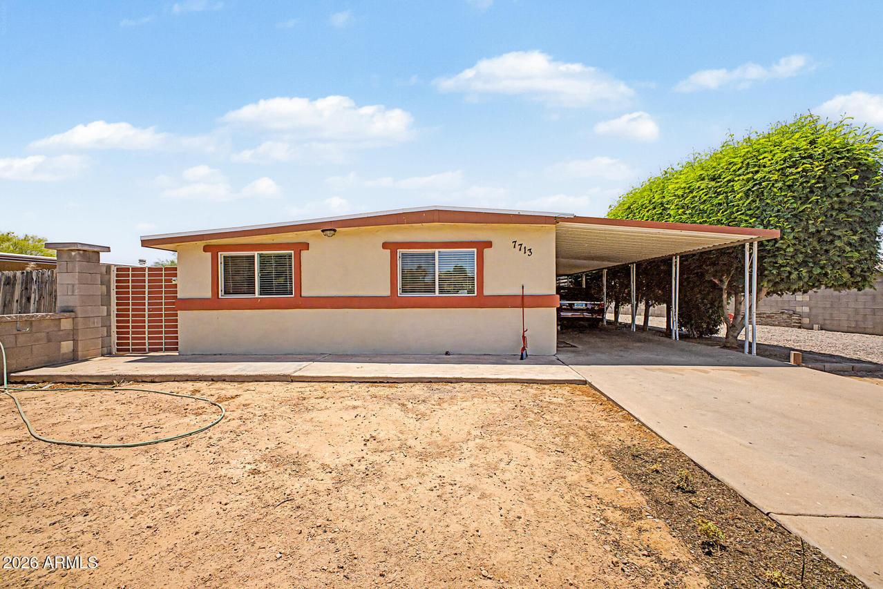 7713 E Holmes Ave., Mesa, AZ 85209