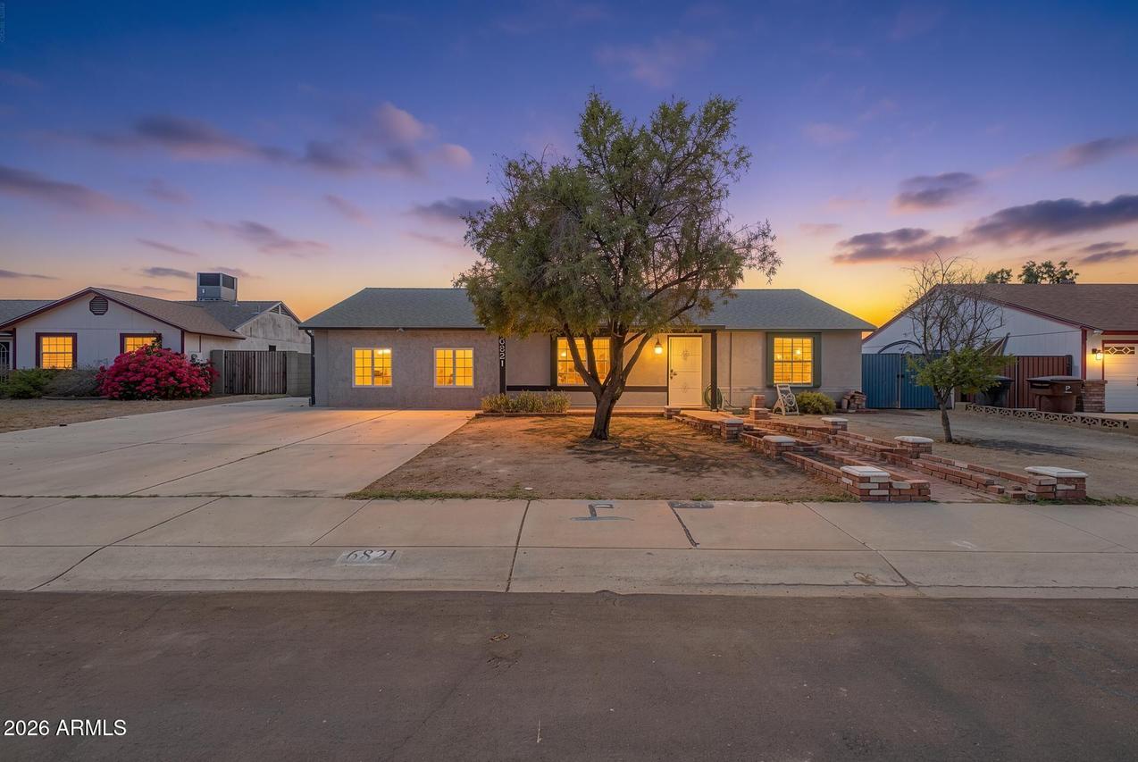 6821 W Jenan Dr., Peoria, AZ 85345