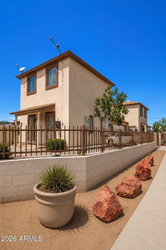 1802 W Sherman St., Phoenix, AZ 85007