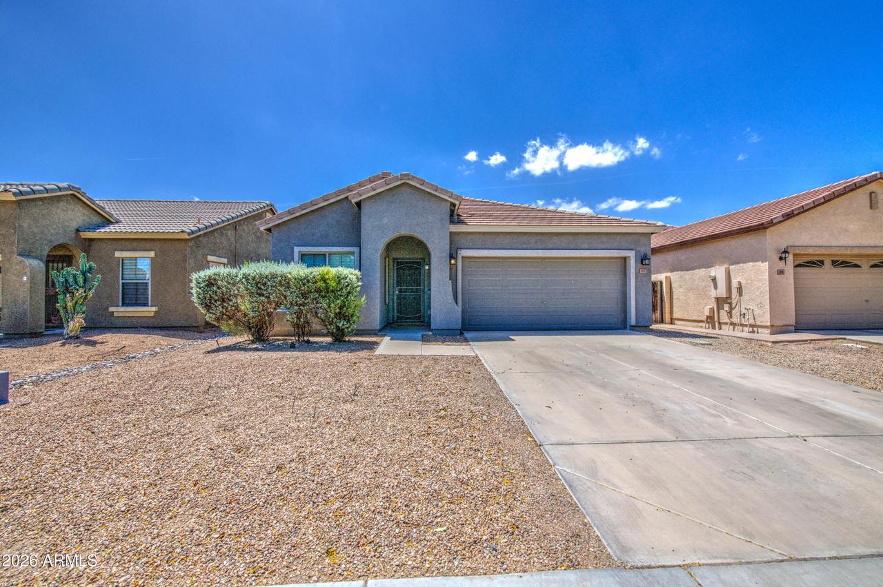 1237 W Green Tree Dr., San Tan Valley, AZ 85143