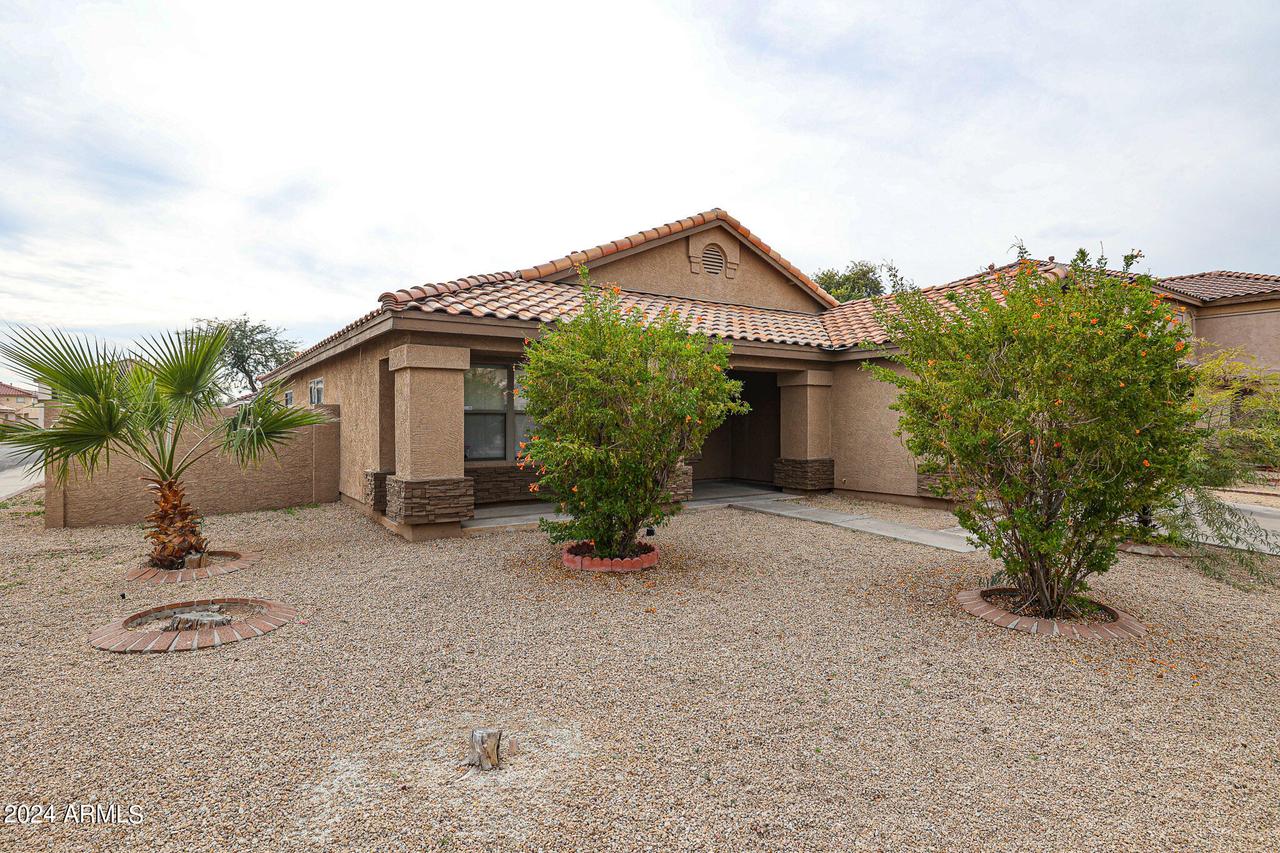 9427 W Elm St., Phoenix, AZ 85037