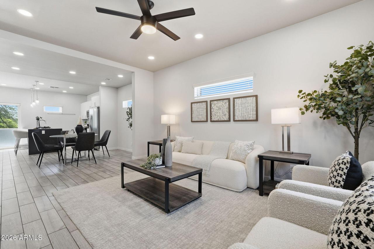 2727 E Thomas Rd. #5, Phoenix, AZ 85016