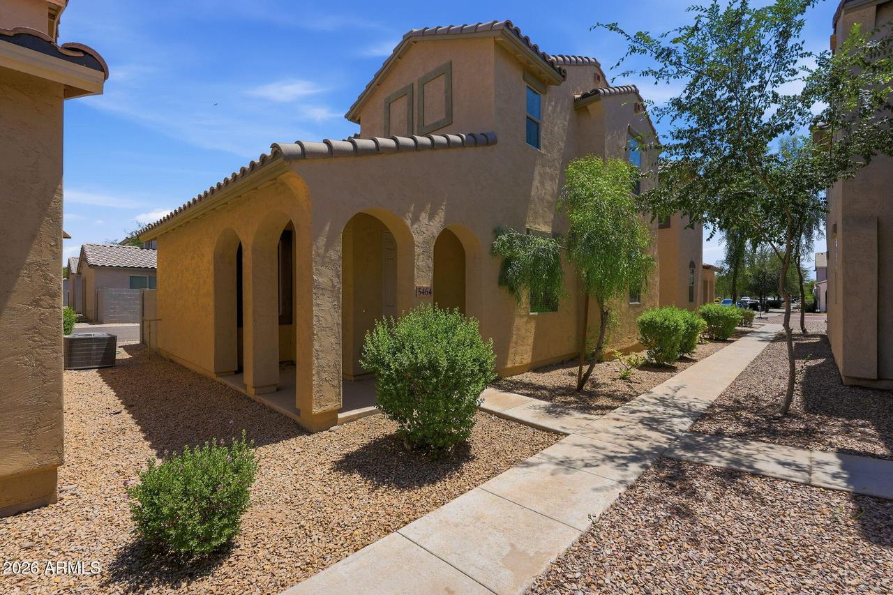 5464 W Fulton St., Phoenix, AZ 85043