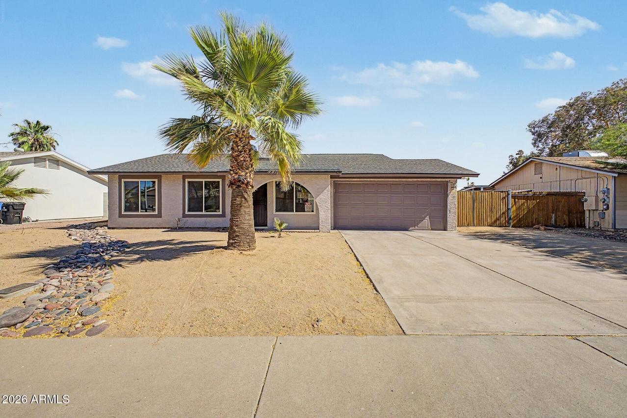 2619 E Bluefield Ave., Phoenix, AZ 85032