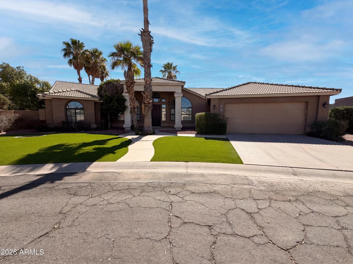 1207 E Clearview Dr., Casa Grande, AZ 85122