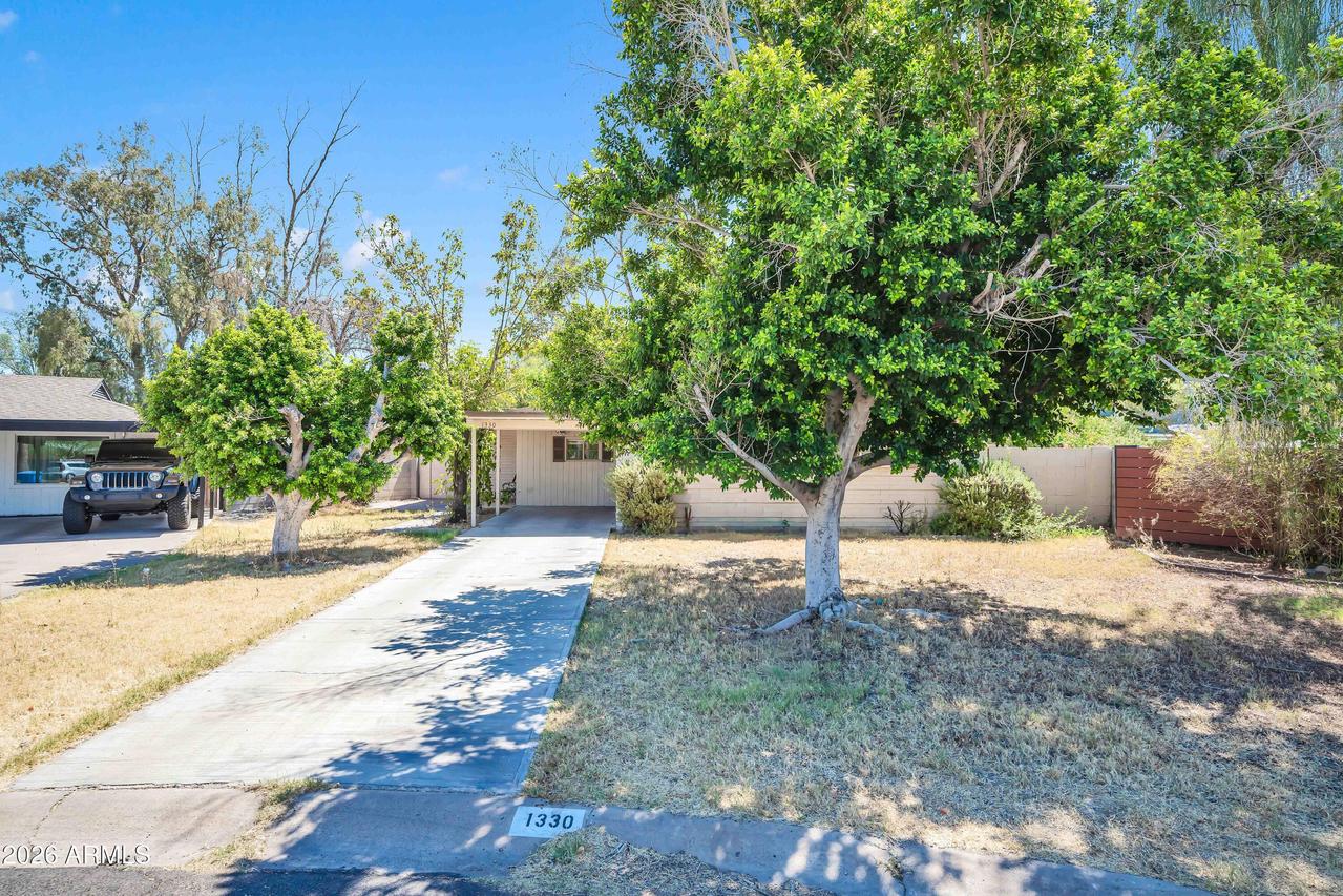 1330 E Catalina Dr., Phoenix, AZ 85014