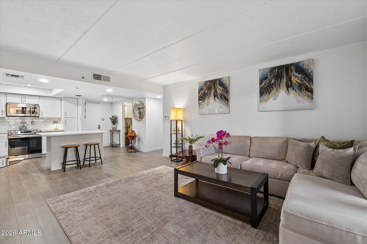 7950 E Camelback Rd. #202, Scottsdale, AZ 85251