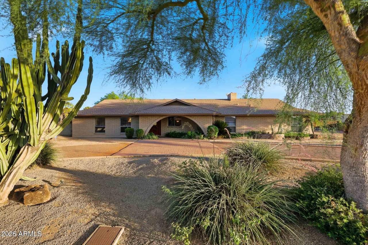 7417 W Grovers Ave., Glendale, AZ 85308