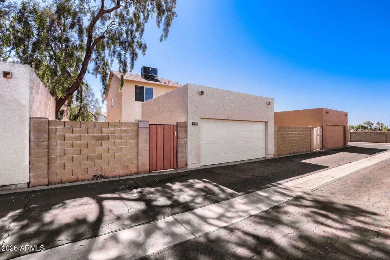 16480 N 67th Dr., Peoria, AZ 85382
