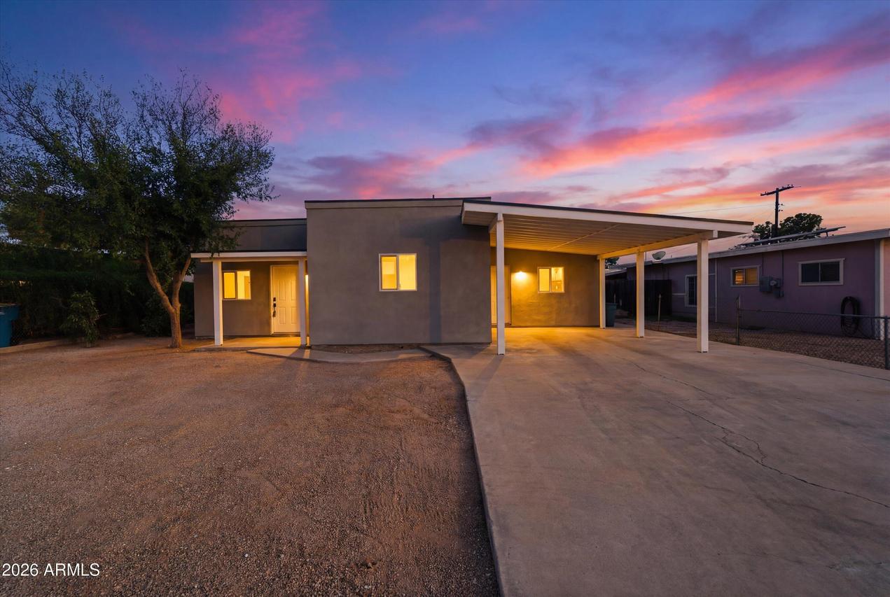 2709 E Phelps Rd., Phoenix, AZ 85032
