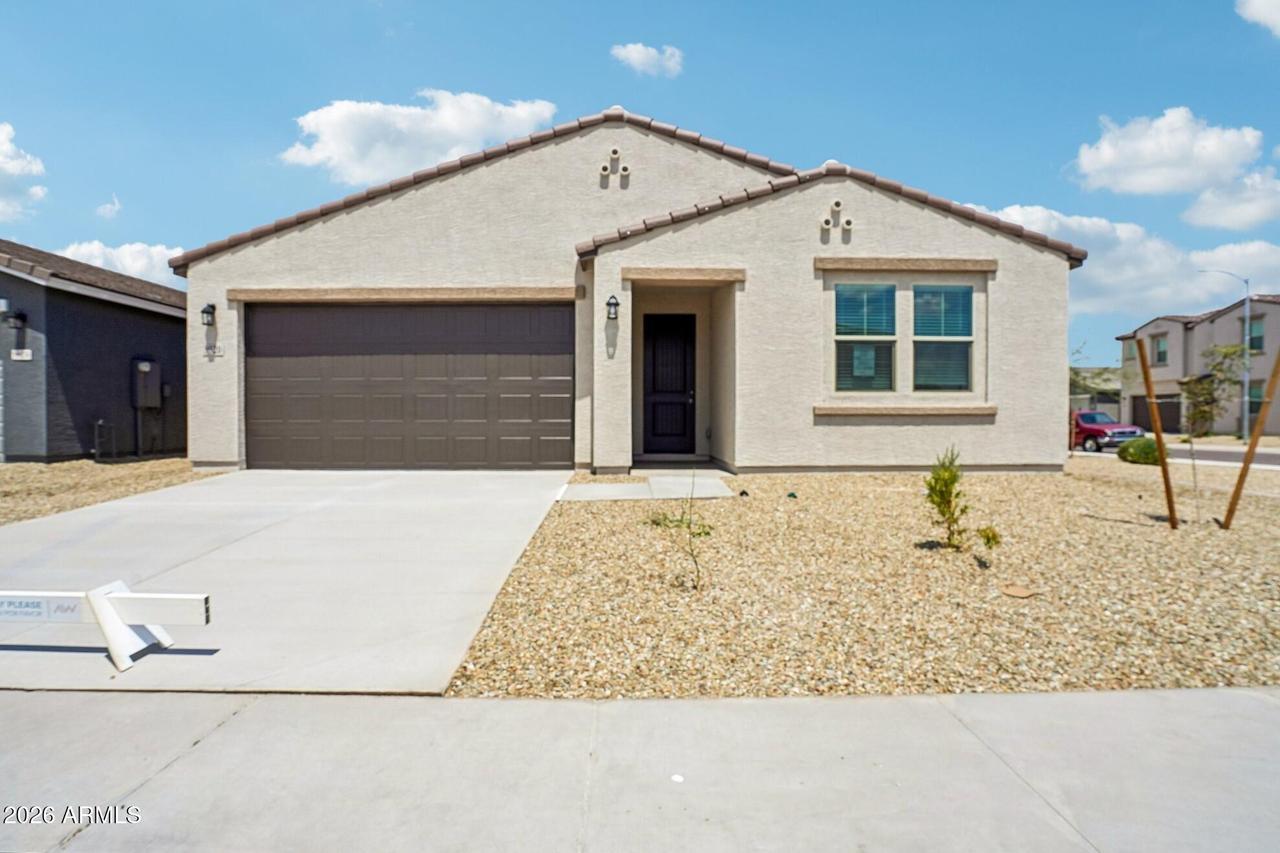 9520 W Gaby Rd., Tolleson, AZ 85353