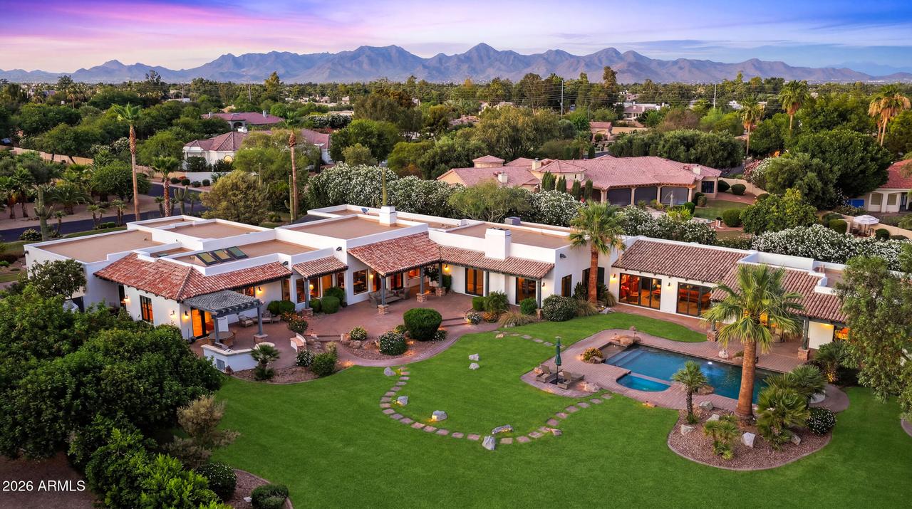 7035 E Berneil Dr., Paradise Valley, AZ 85253