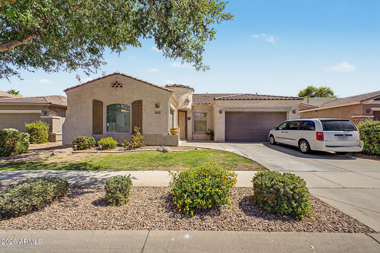 627 E La Costa Dr., Chandler, AZ 85249