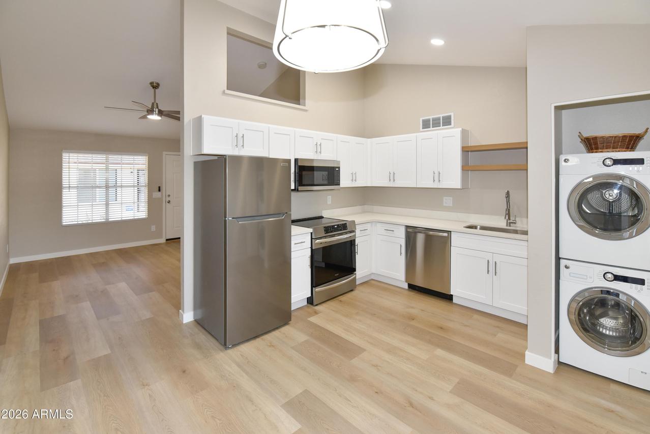 8907 W Manzanita Dr., Peoria, AZ 85345