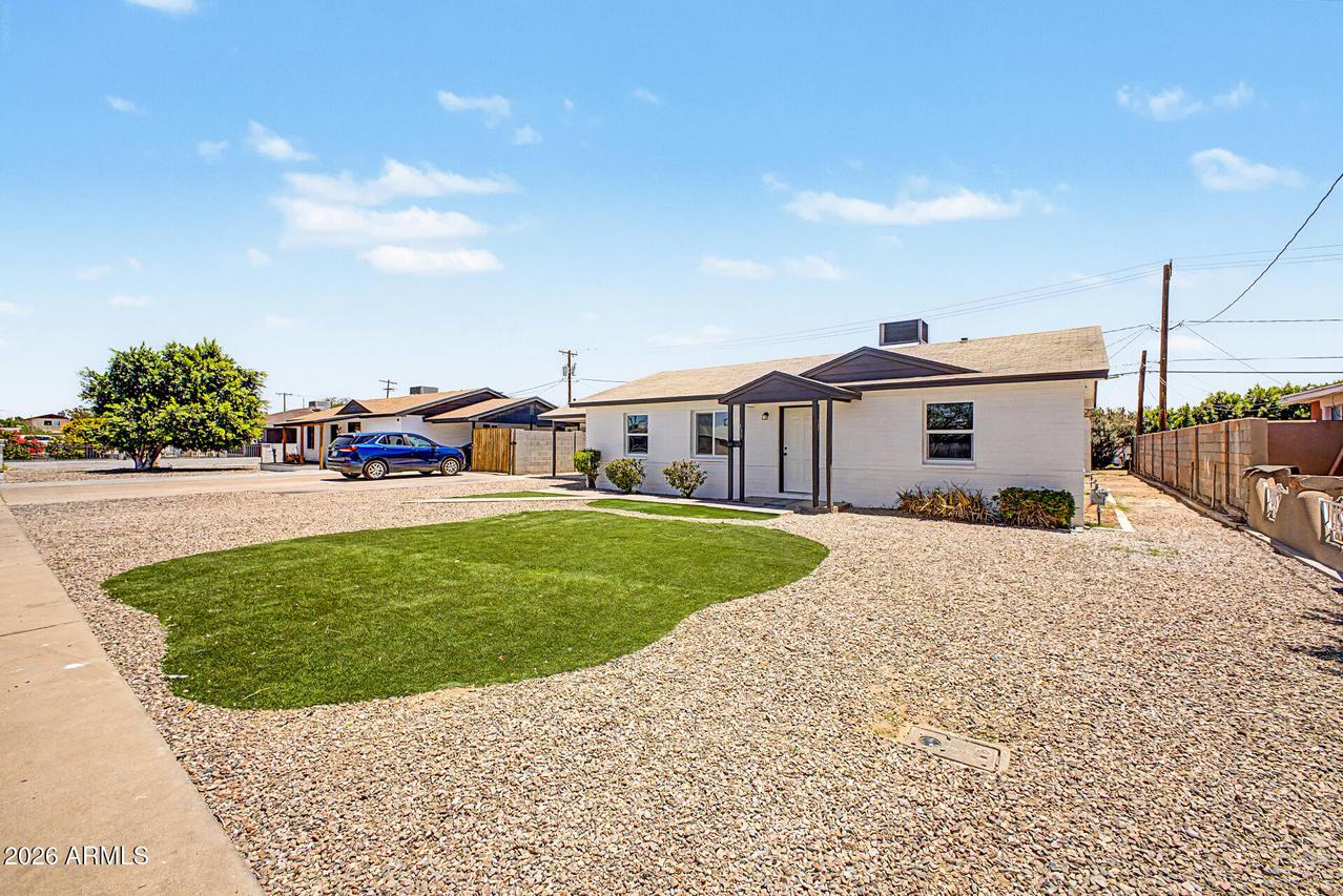 639 S Sirrine, Mesa, AZ 85210
