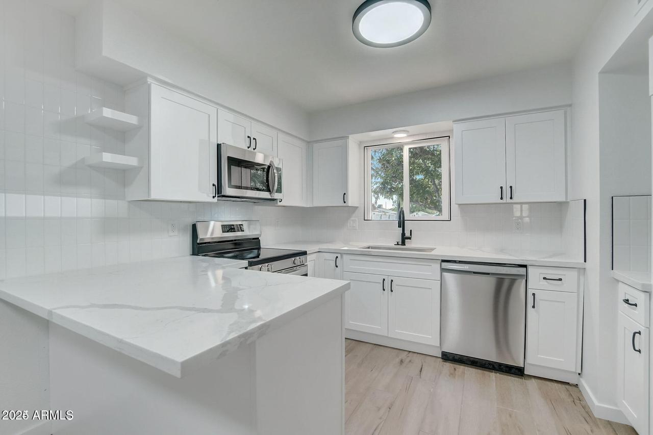 687 N Jackson St., Chandler, AZ 85225