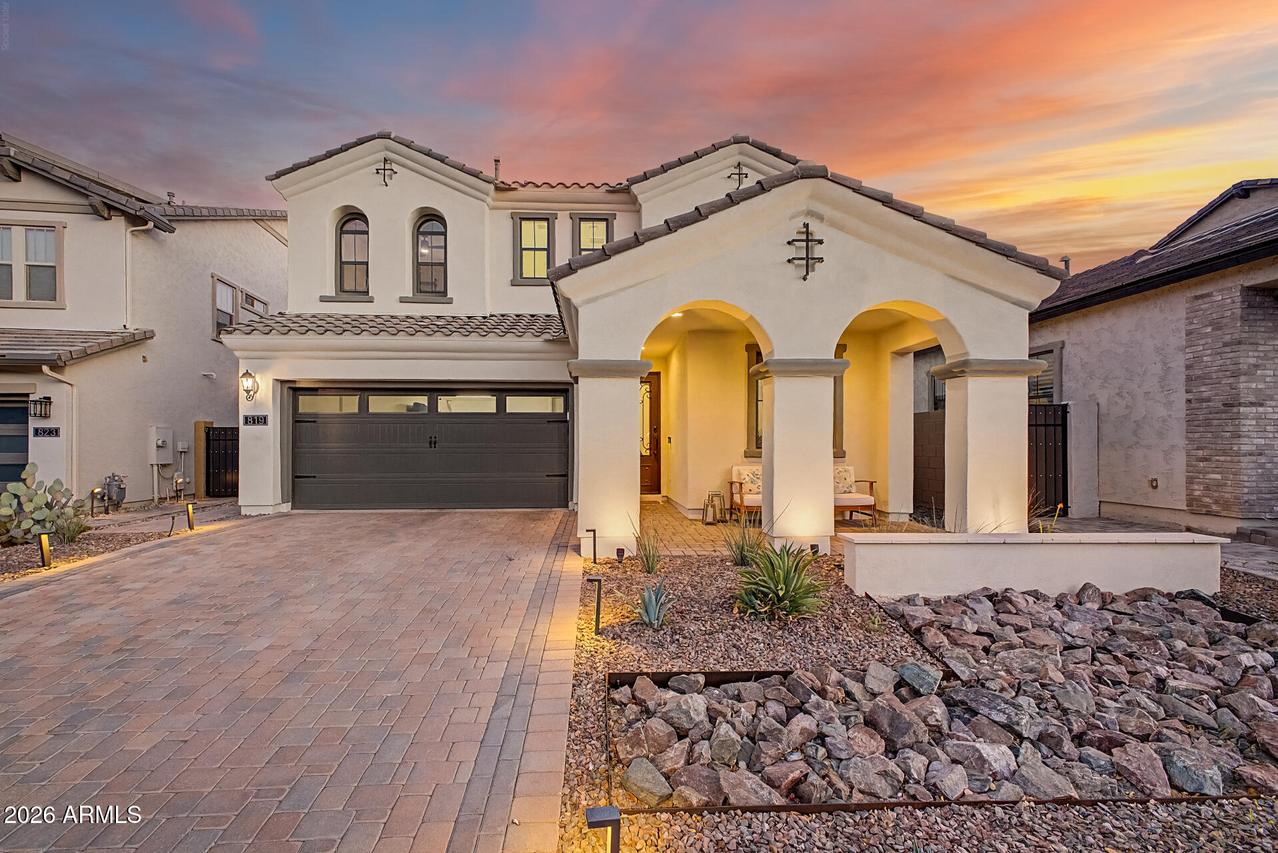 819 E Deer Creek Rd., Phoenix, AZ 85048