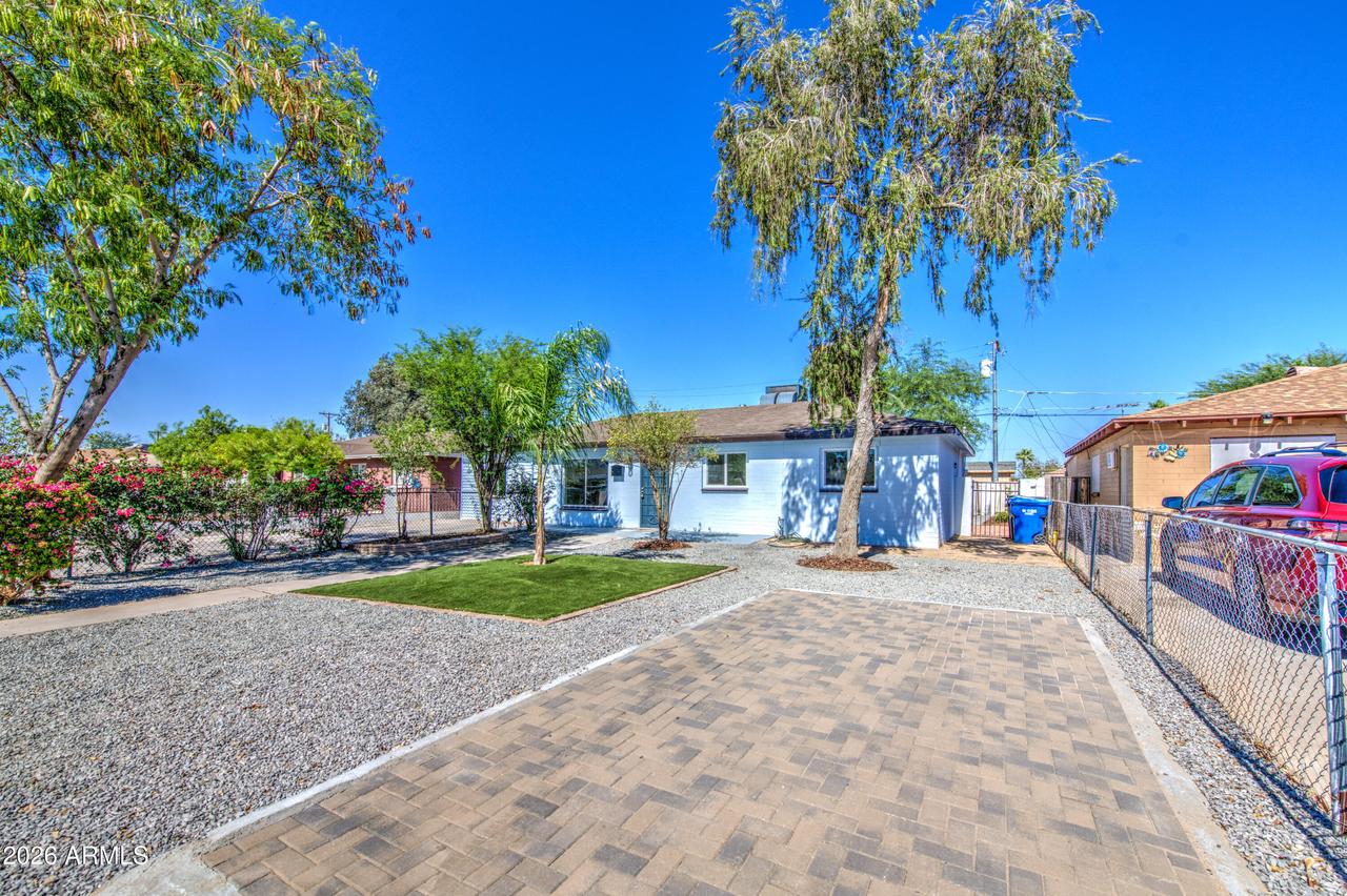 4129 N 49th Dr., Phoenix, AZ 85031