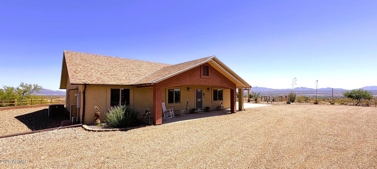 1206 W Arroyo Vista Dr., Benson, AZ 85602