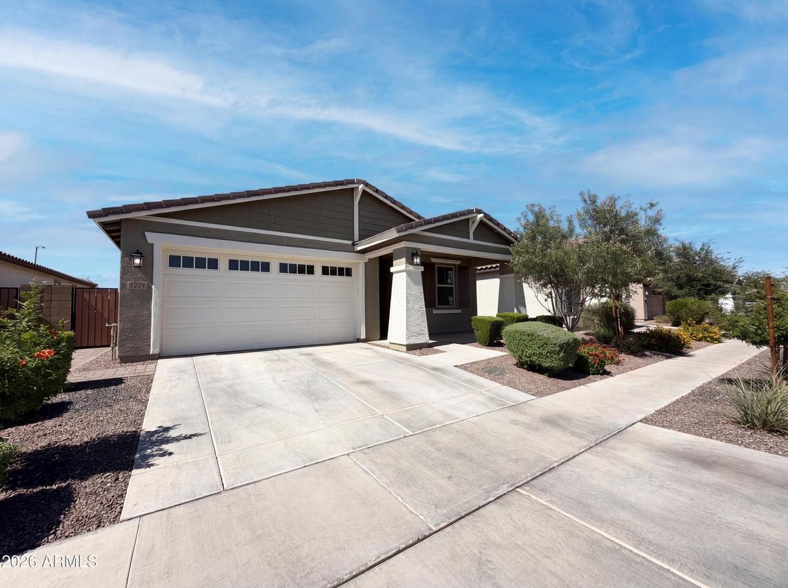 1224 E Glass Ln., Phoenix, AZ 85042