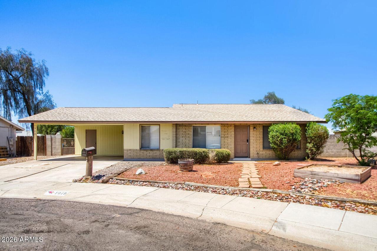 1946 W Kerry Ln., Phoenix, AZ 85027