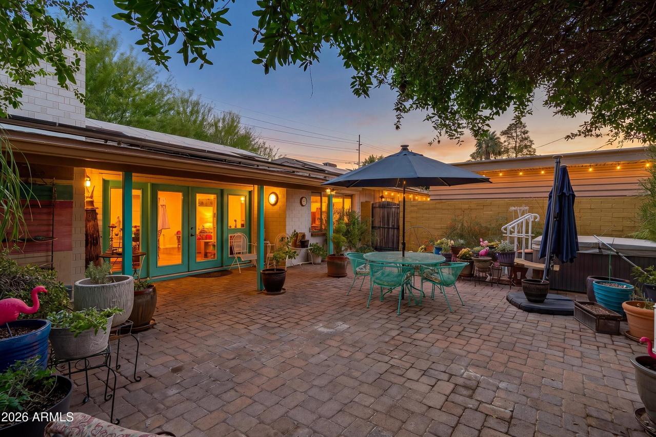 5525 N 12th St., Phoenix, AZ 85014
