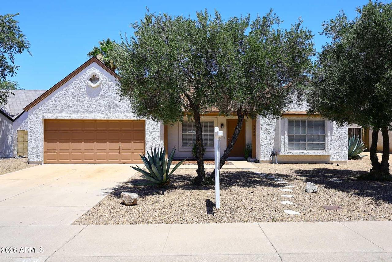 1008 E Oraibi Dr., Phoenix, AZ 85024