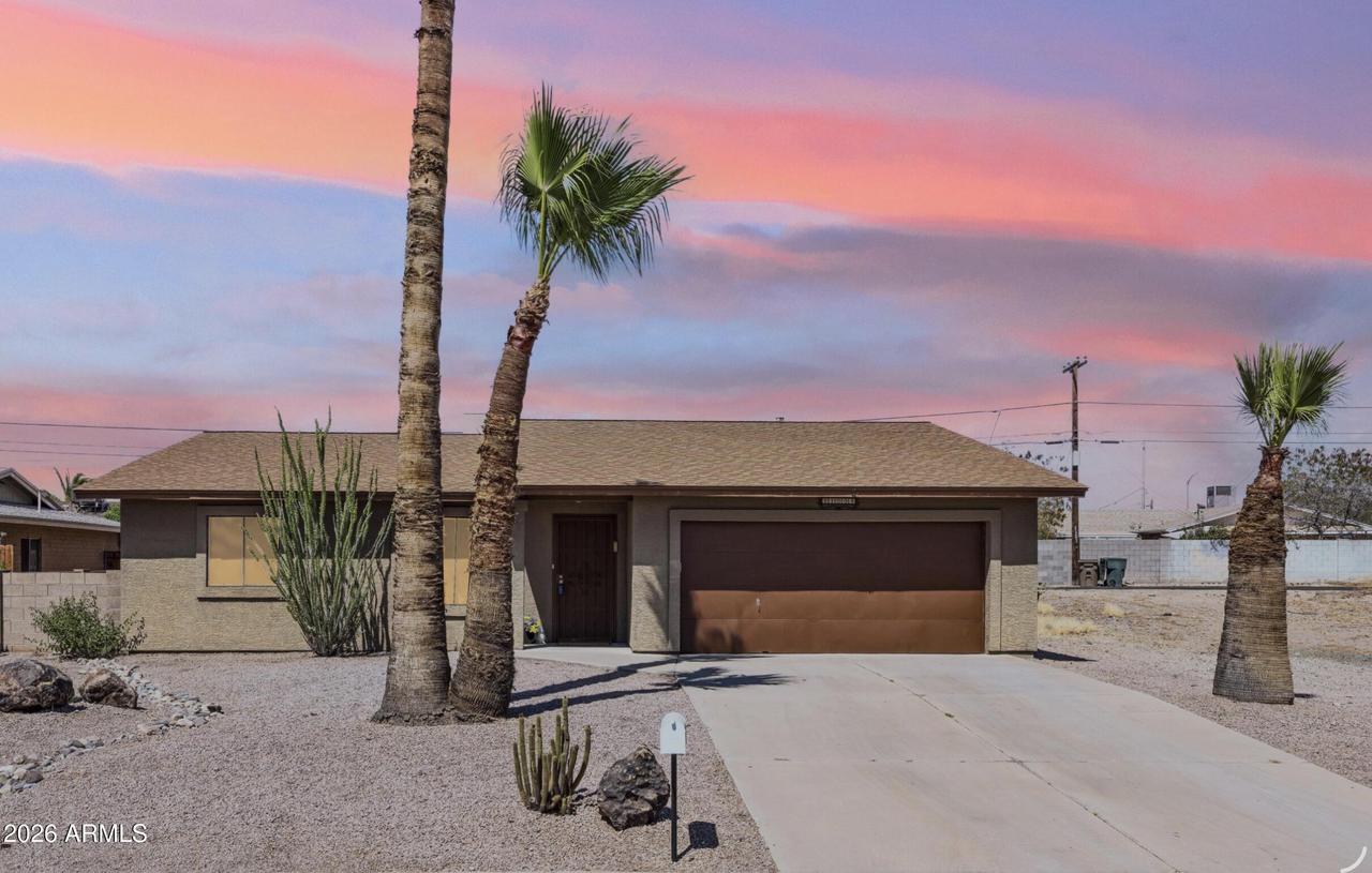 11009 N 114th Dr., Youngtown, AZ 85363