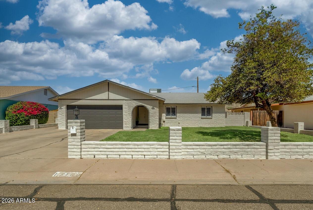 13109 N 24th Ave., Phoenix, AZ 85029