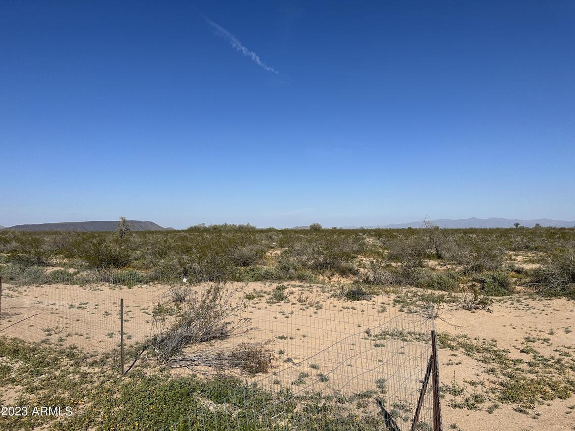 000 Ave. #40, Tonopah, AZ 85354