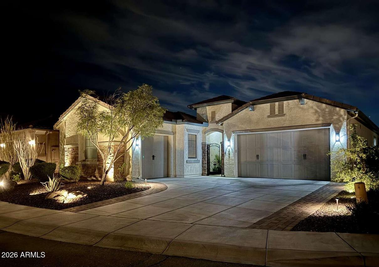 2031 W Chimney Rock Rd., Phoenix, AZ 85085