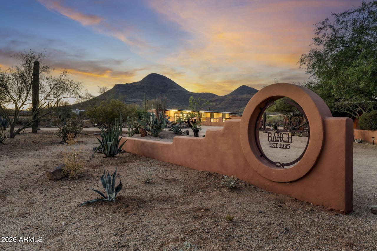 40205 N 26th St., Cave Creek, AZ 85331