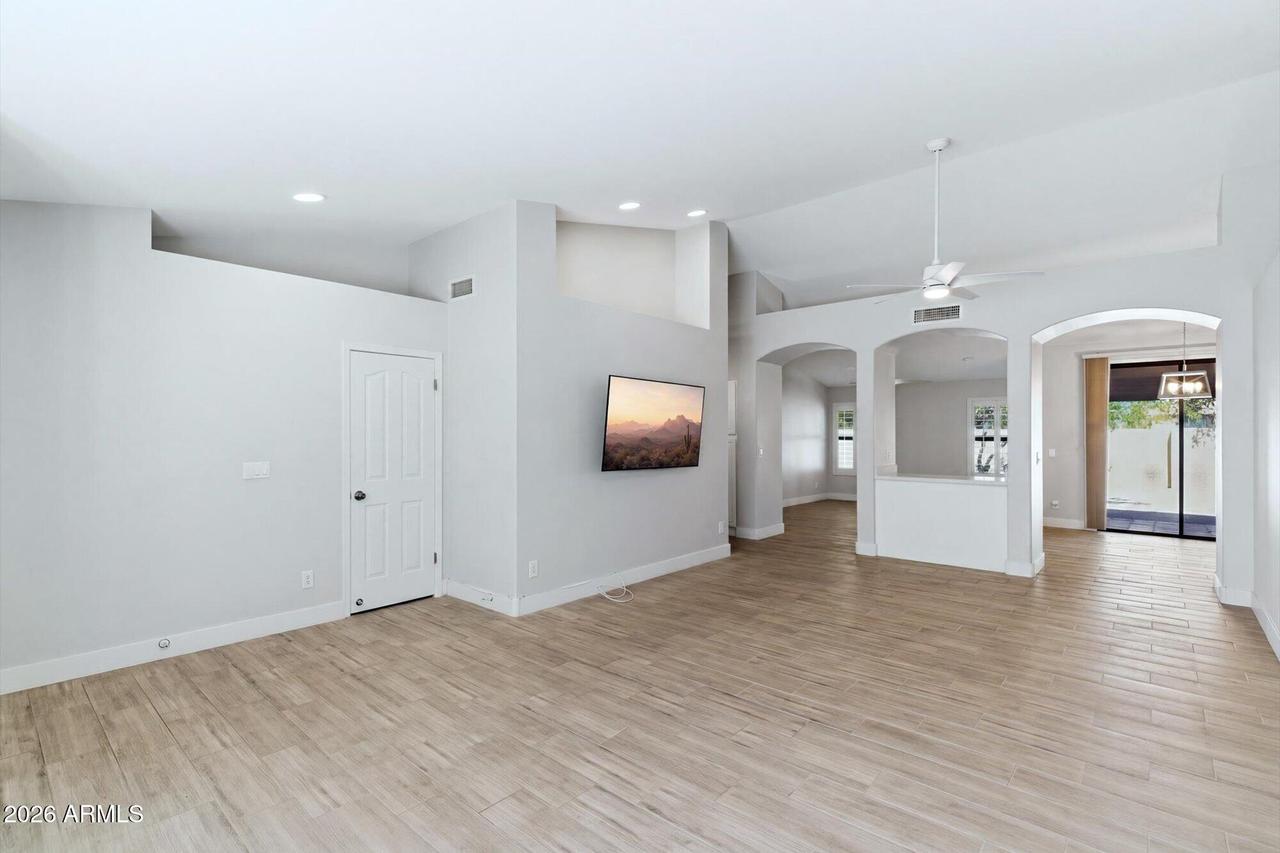 9720 W Escuda Dr., Peoria, AZ 85382
