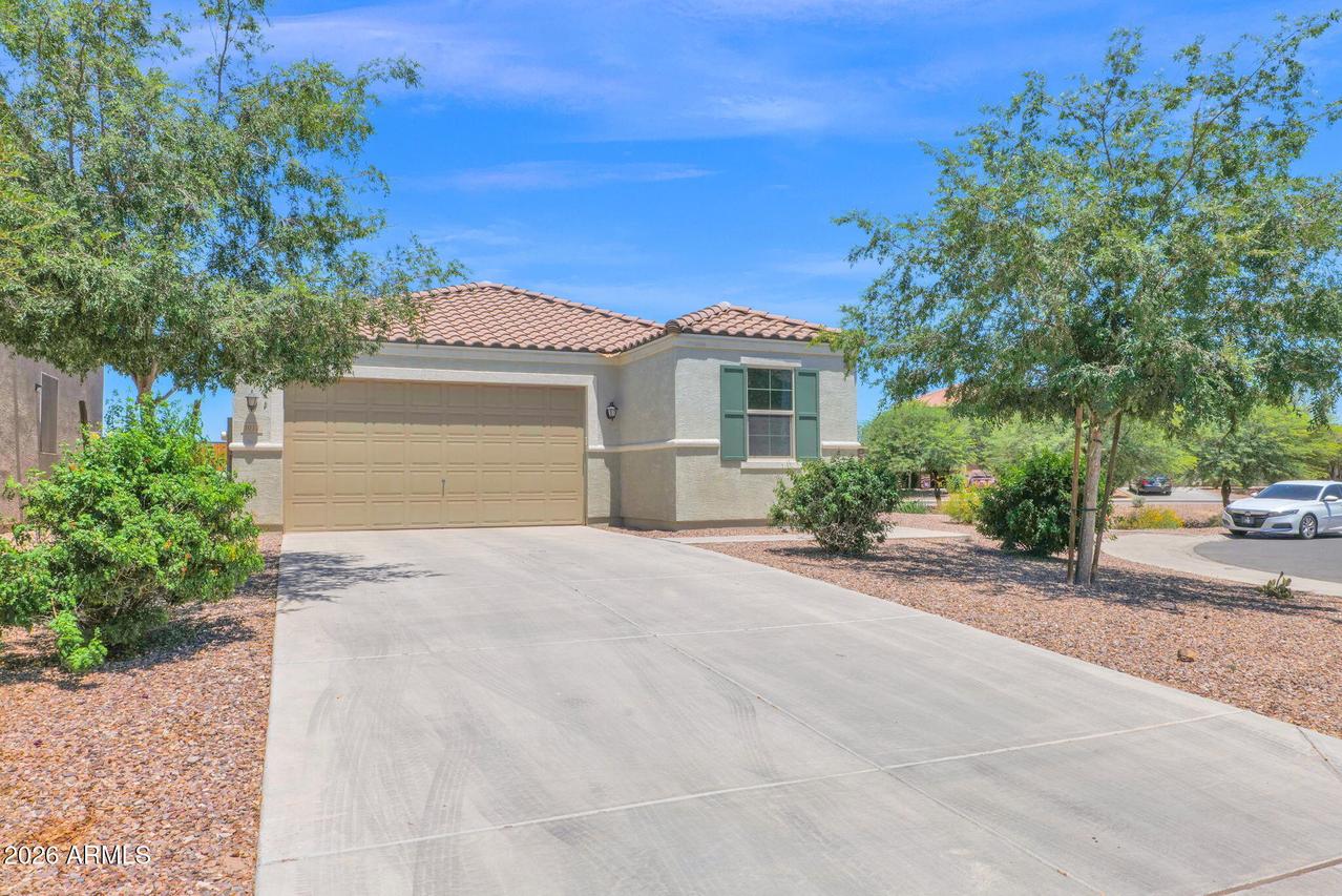 1012 W Canyonlands Ct., San Tan Valley, AZ 85140