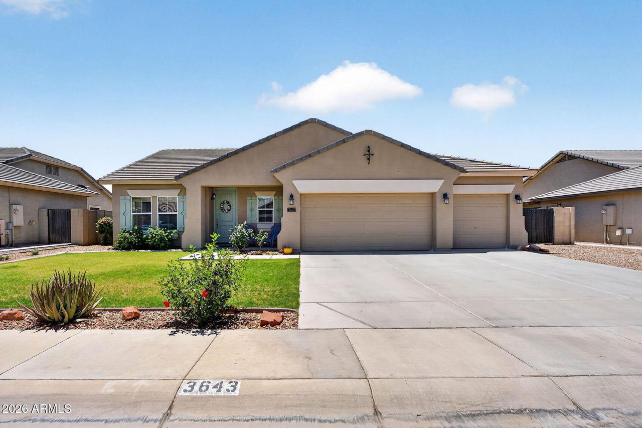 3643 E Meadow Land Dr., San Tan Valley, AZ 85140