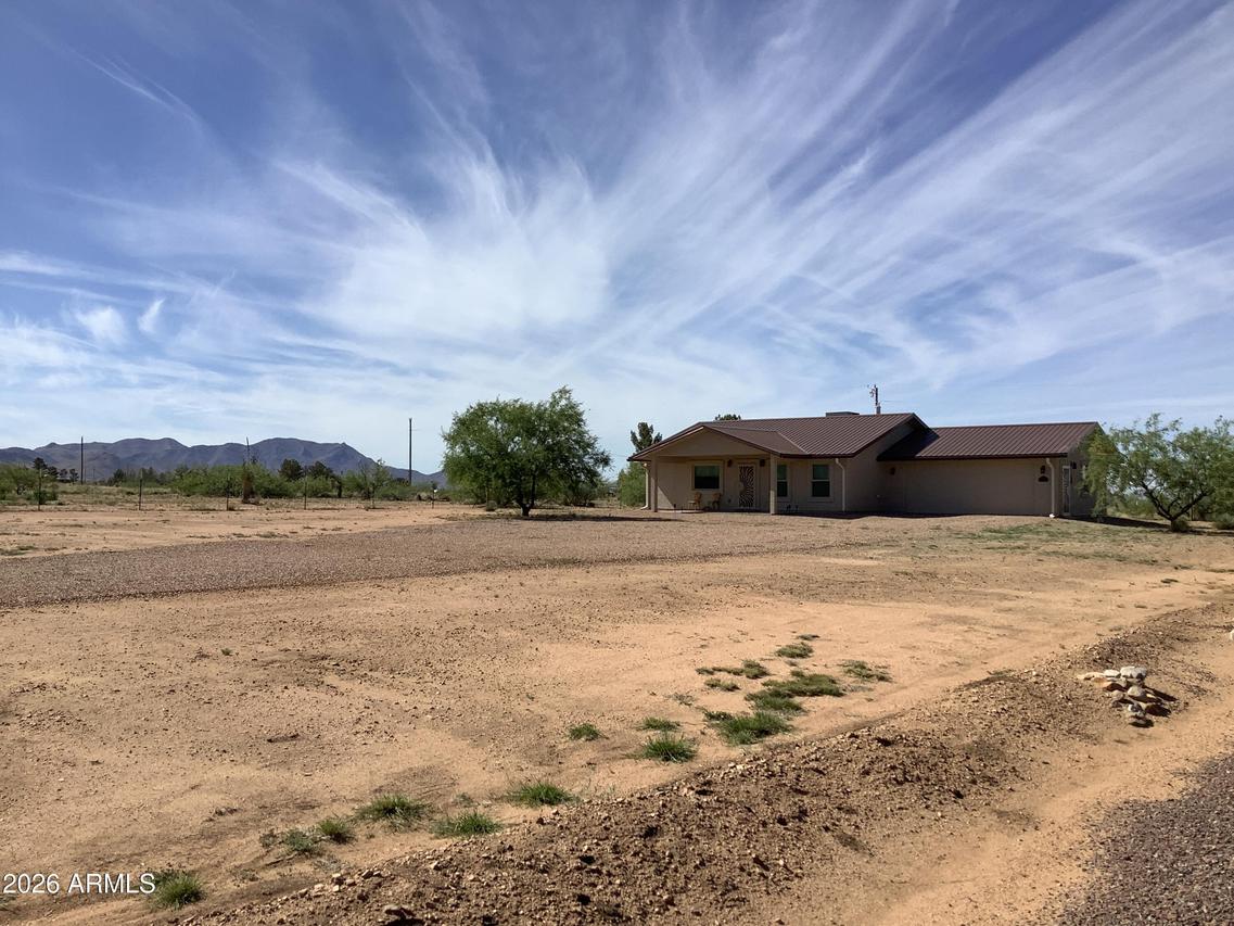 129 E Lehigh St., Pearce, AZ 85625