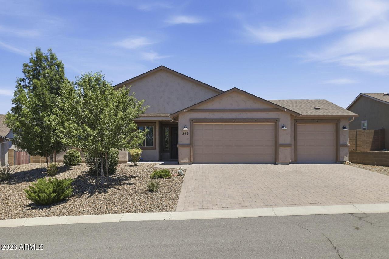 377 Grafton Ct., Chino Valley, AZ 86323