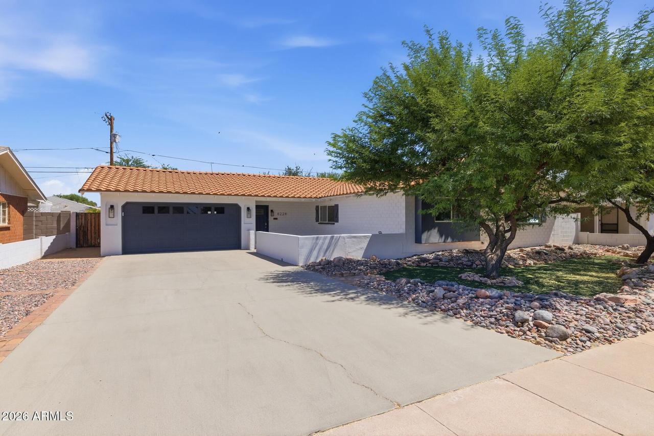 8224 E Devonshire Ave., Scottsdale, AZ 85251