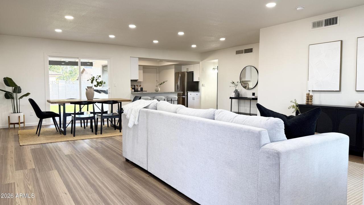 3517 E El Moro Ave., Mesa, AZ 85204