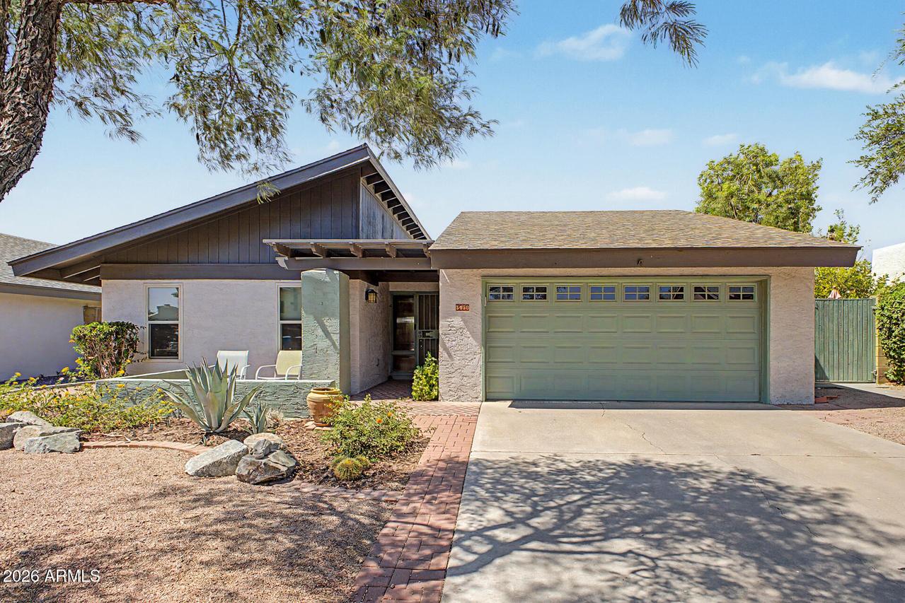5450 E Cambridge Ave., Phoenix, AZ 85008