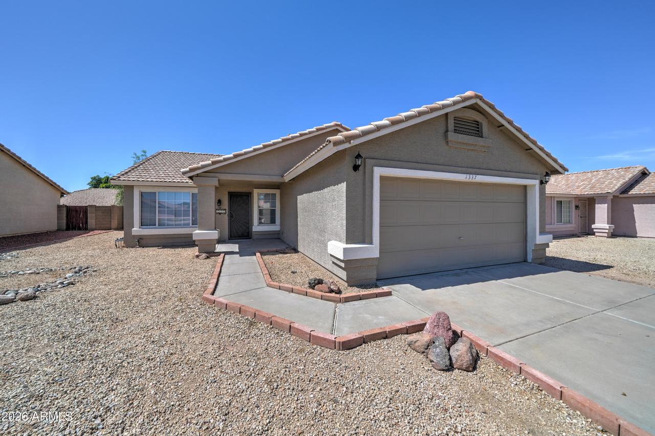 1337 W 15th Ave., Apache Junction, AZ 85120