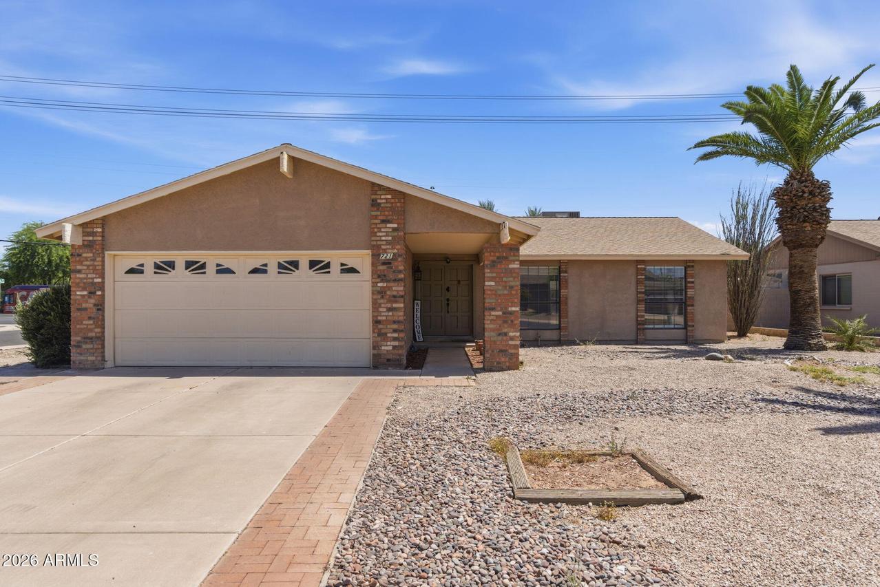 721 E Brentrup Dr., Tempe, AZ 85283